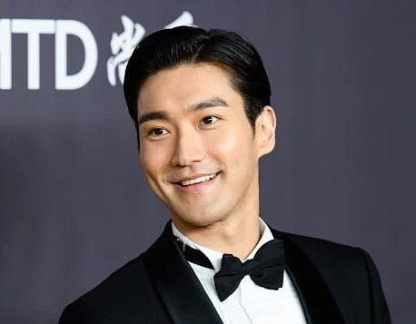 Choi Siwon denies coin fraud involvement 